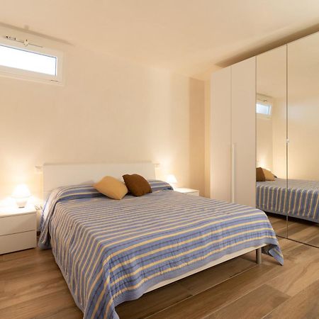 Rossella House Apartment Mola di Bari Bagian luar foto